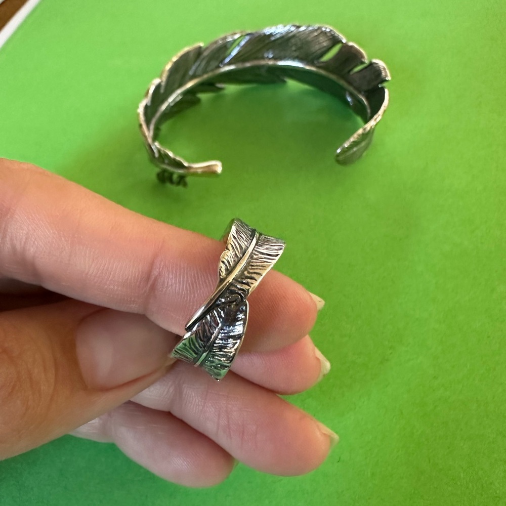 *RETIRED* James Avery feather ring Sz 7